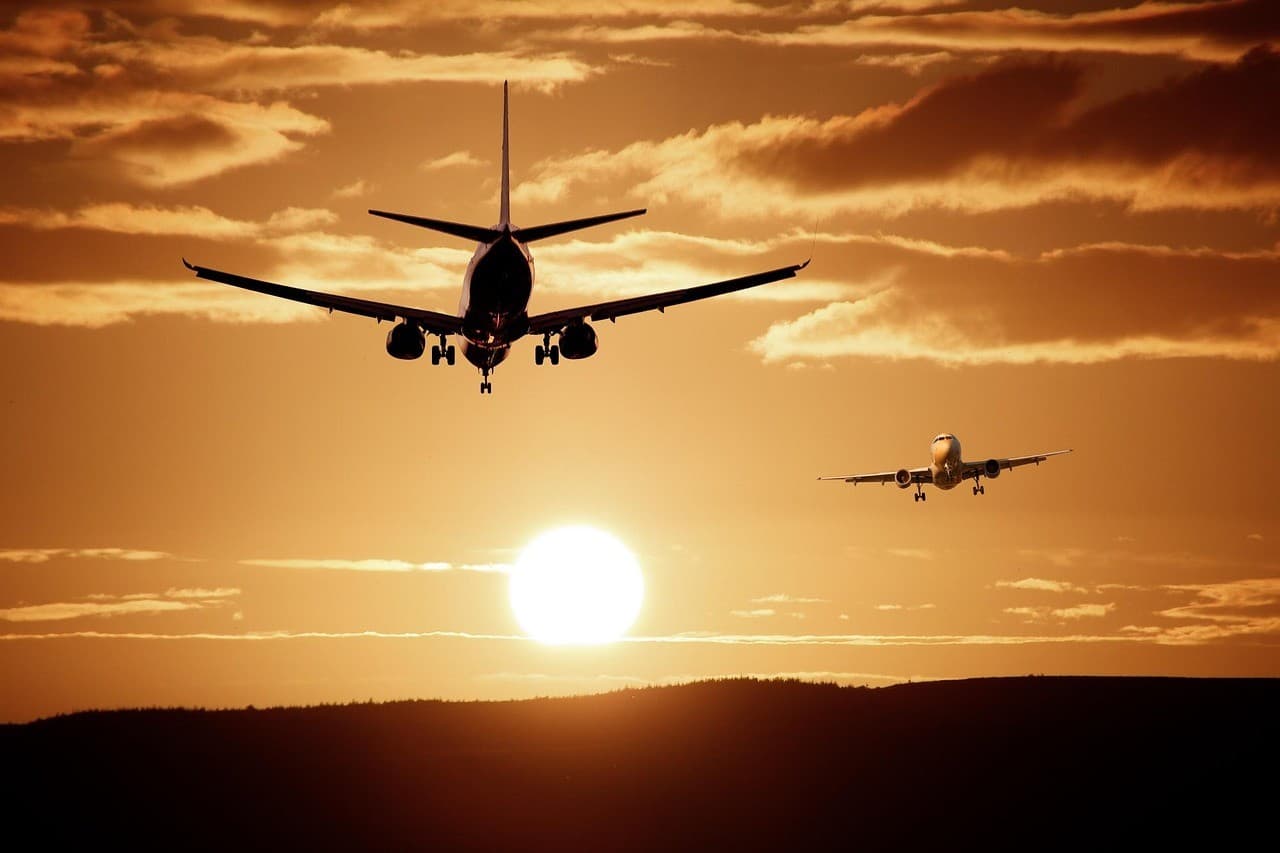 Flying by Plane Step by Step – A Guide for Beginners