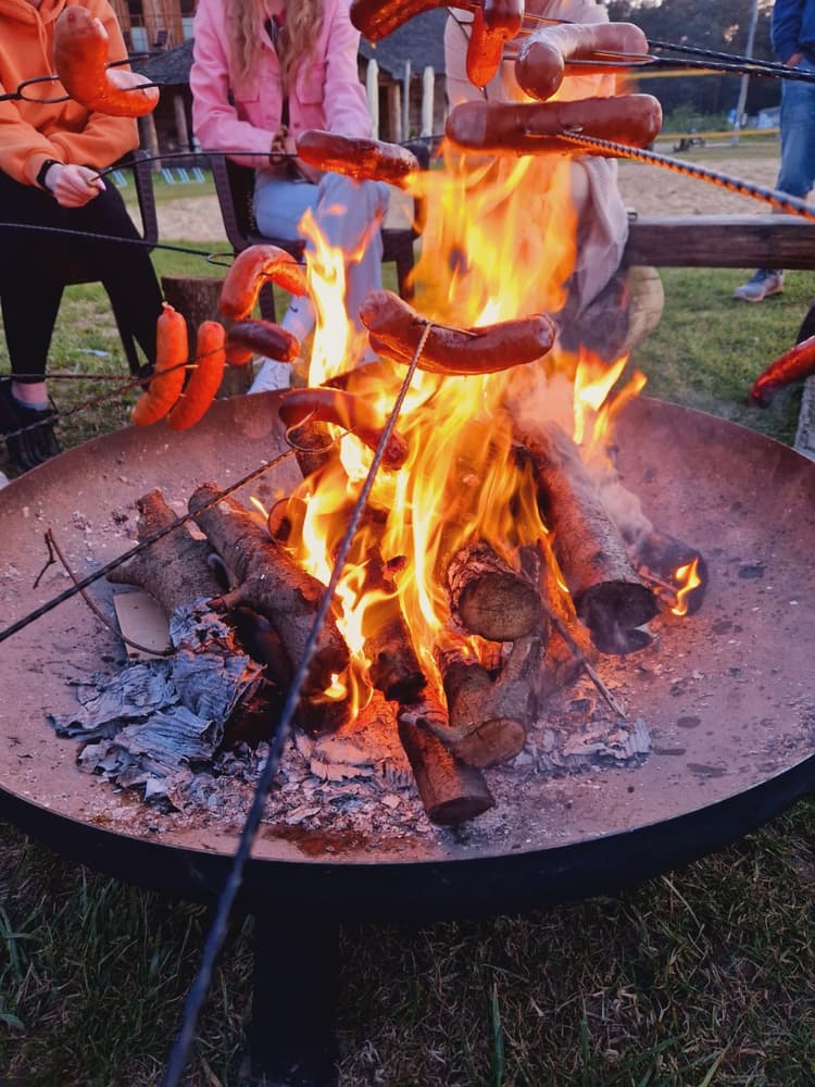 Park linowy,pontony oraz ognisko z kiełbaskami-Park Rozrywki Kobyla Góra