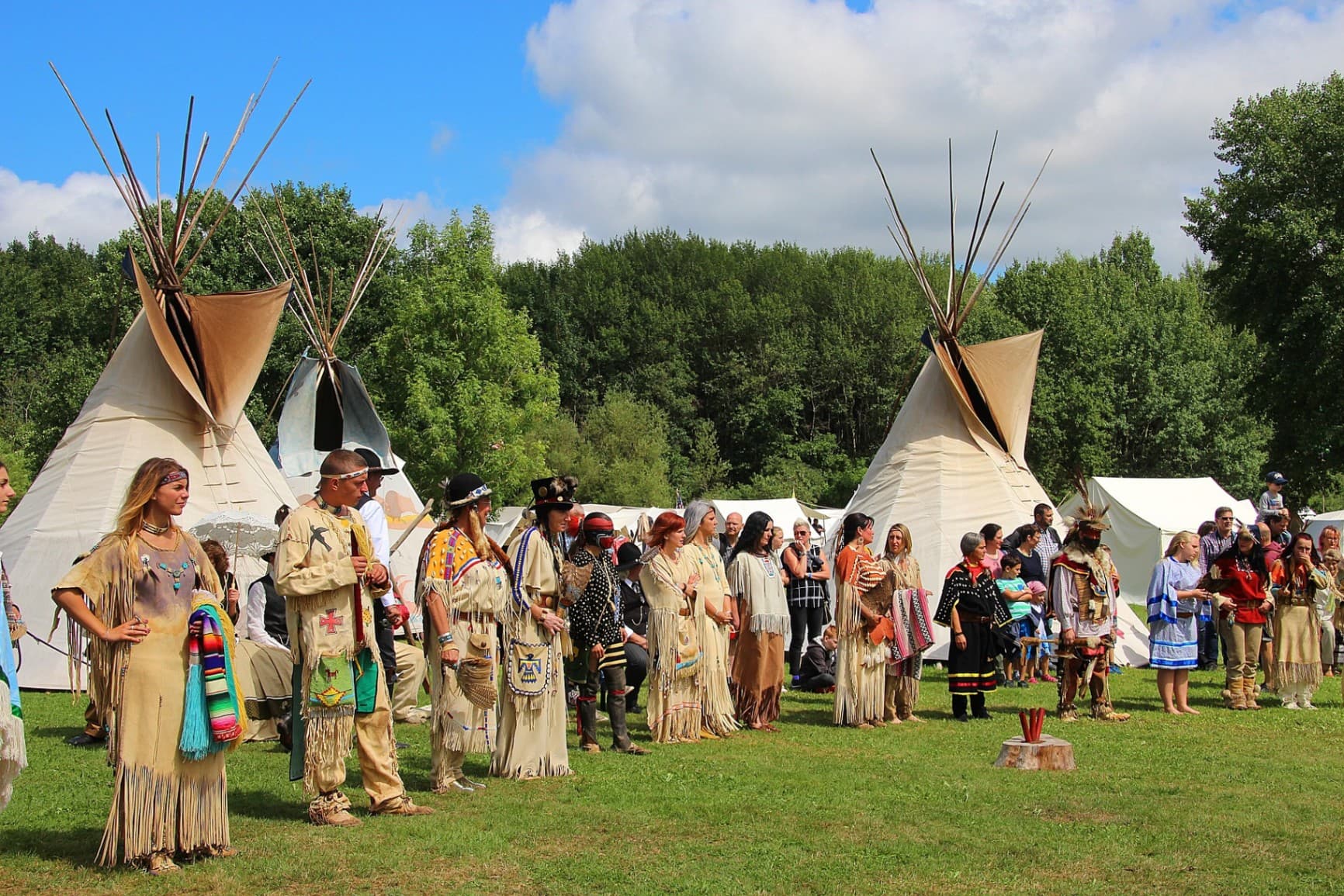 Discover the World of Indigenous Peoples – Tours to Native American Villages