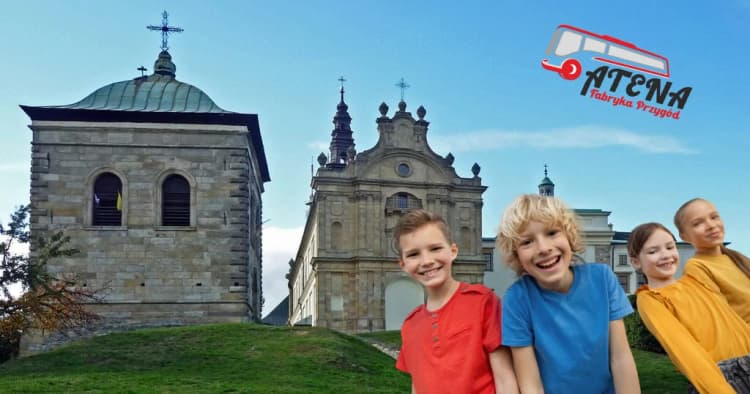 Wycieczka szkolna Świętokrzyskie gołoborza z Sabatem Krajno