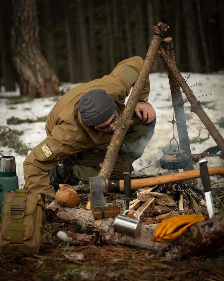 Goszczanowo – Survivalowy obóz zimowy