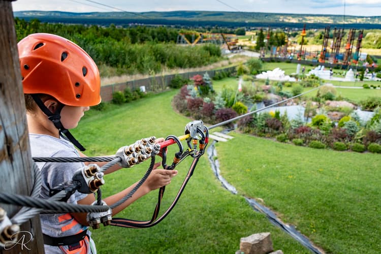 Wycieczka z dawką adrenaliny do Parku Rozrywki i Miniatur Sabat Krajno