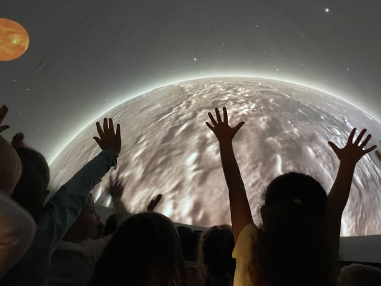 Rakietą do Planet - Mobilne Warsztaty w Twojej Szkole