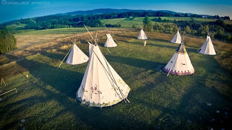 Wycieczka do Wioski Indiańskiej - z noclegiem w oryginalnych indiańskich namiotach Tipi