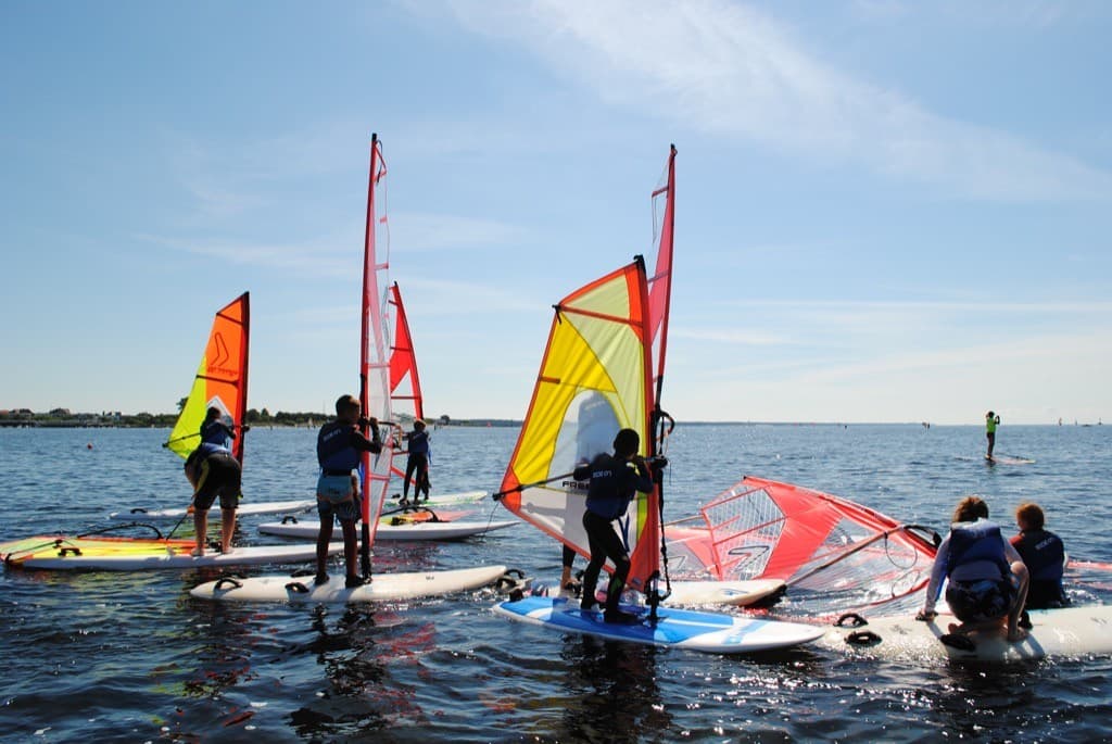 Windsurfing: Is it a good sport for children?